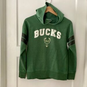 Youth Girls L 10-12 NBA Milwaukee Bucks Hoodie Basketball Green Logo Deer Stripe